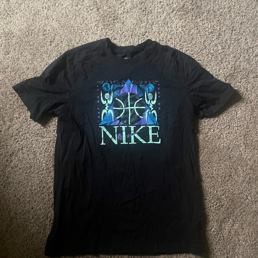 Men’s Nike Tee